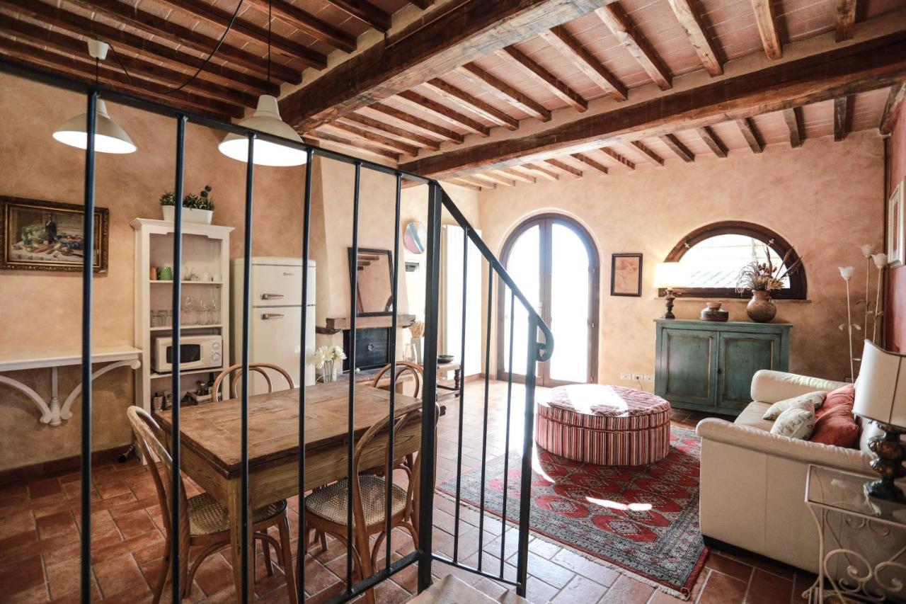 Appartamento La Roccaia San Gimignano Luaran gambar