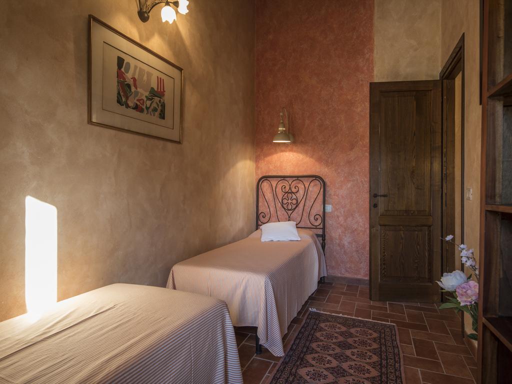 Appartamento La Roccaia San Gimignano Luaran gambar
